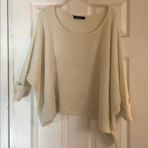 Olivaceous cream sweater